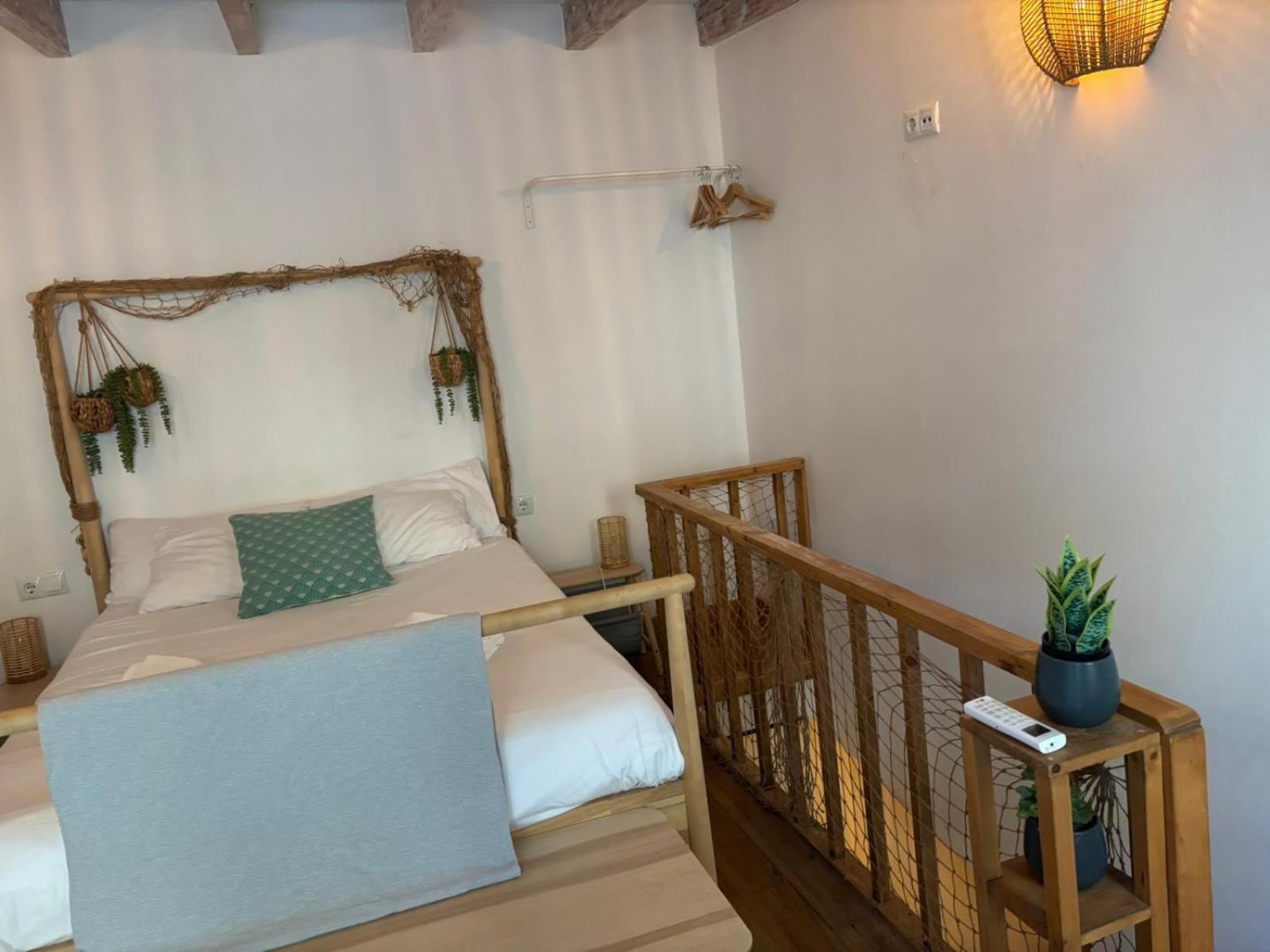 Private Terrace-Romantic-Sea, Castle Views-Central Alicante Eksteriør billede